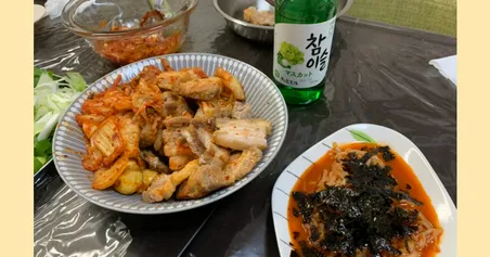 韓国料理パーティーで食べたいサムギョプサルとキムチナムルのセット