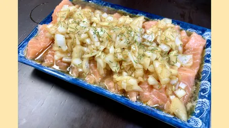 サーモンの醤油レモンソース