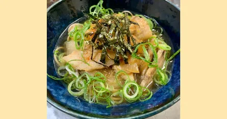ほっこり温まる肉そば