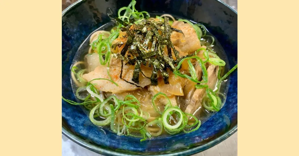 ほっこり温まる肉そば