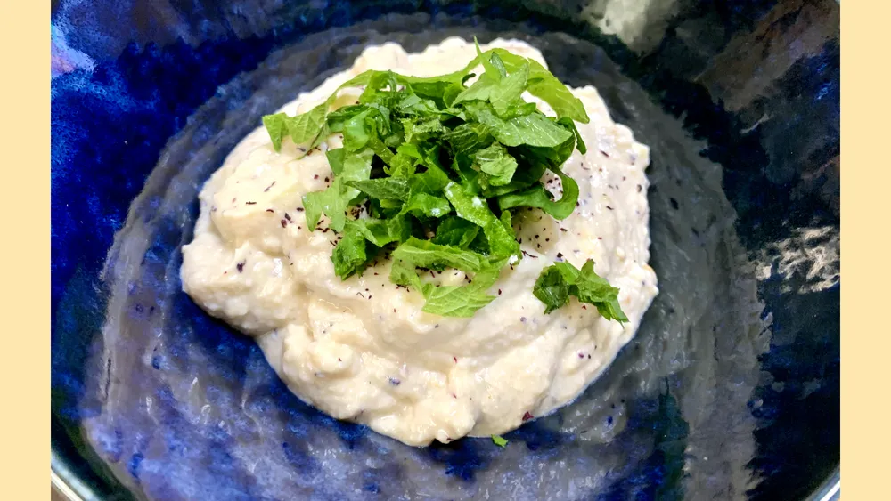 豆腐と味噌の梅しそ白和え