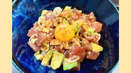 ハワイ風 マグロのポキ丼