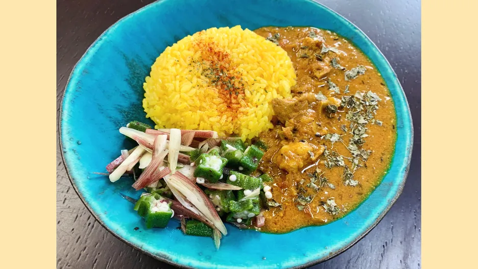 牛ホルモン スパイスカレー