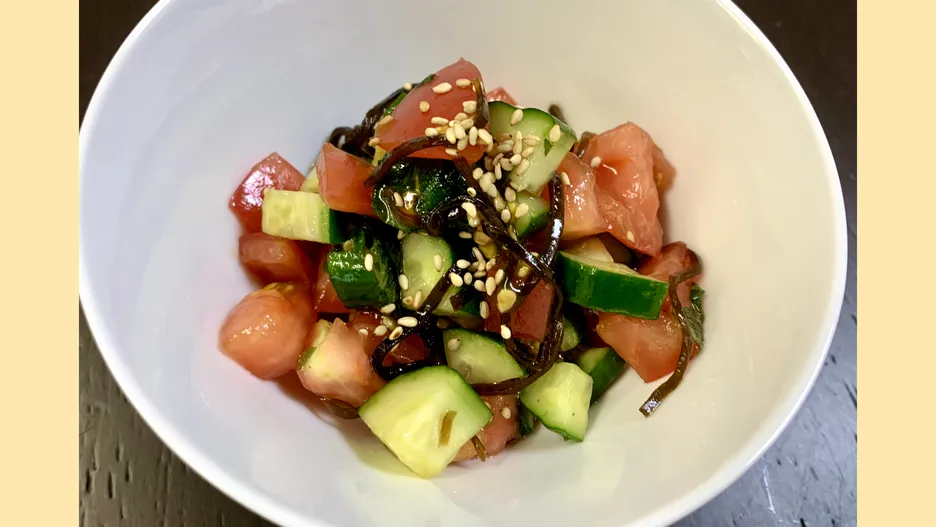きゅうりとトマトの塩昆布和え