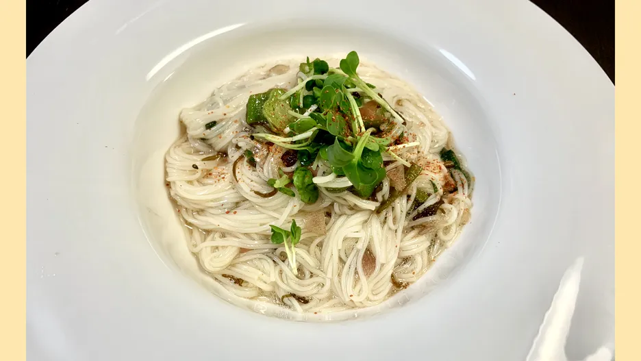 オクラともずくの梅そうめん和え