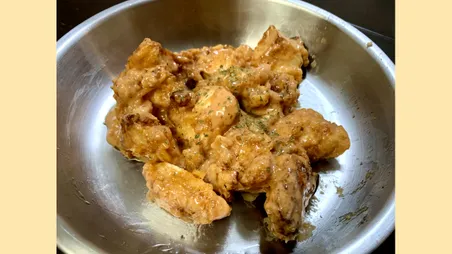 鶏マヨ（鶏むね肉のオーロラソース和え）
