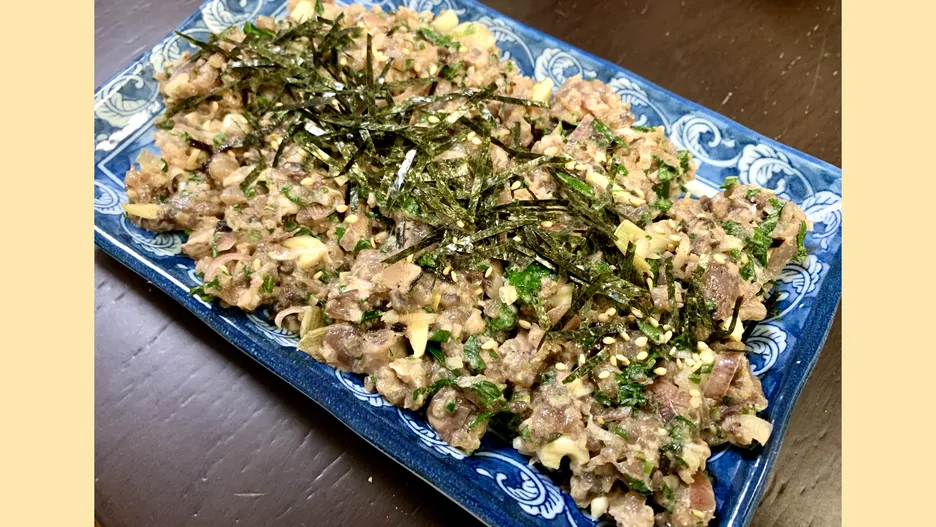 薬味たっぷり鰹のマヨポンなめろう