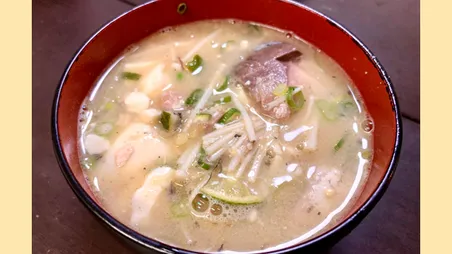 サバ缶とすだちの味噌汁