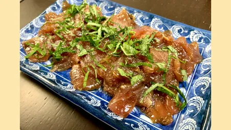 マグロのだし醤油オリーブオイル漬けカルパッチョ
