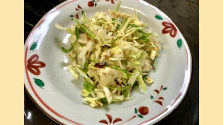 ごま油香る塩キャベツの鰹節和えサラダ