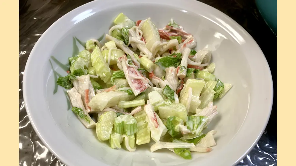 スパイス香るセロリサラダ