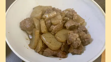 牛すじ煮込み