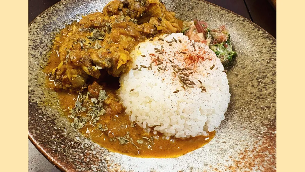 手羽元のスパイスチキンカレー