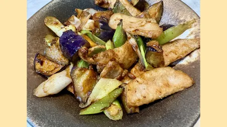 豚トロの赤味噌炒め